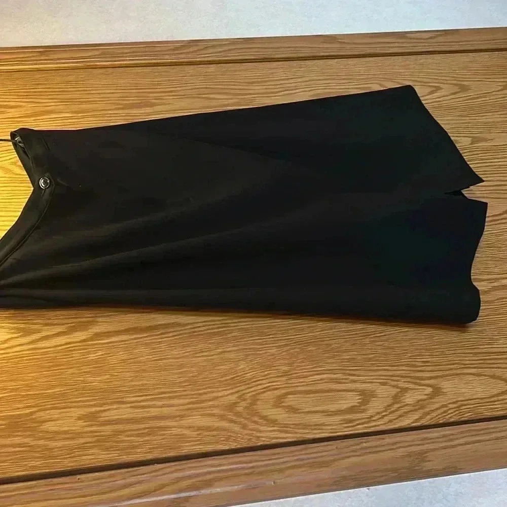 Vintage inspired Black pencil skirt with slit size 6 - Picture 3 of 6